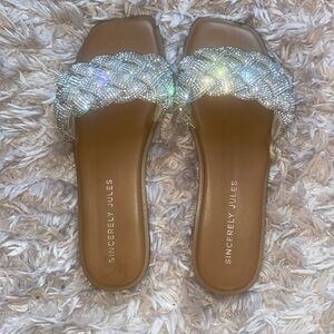 THE CUTEST BLINGIEST SANDALS EVER - BARELY WORN